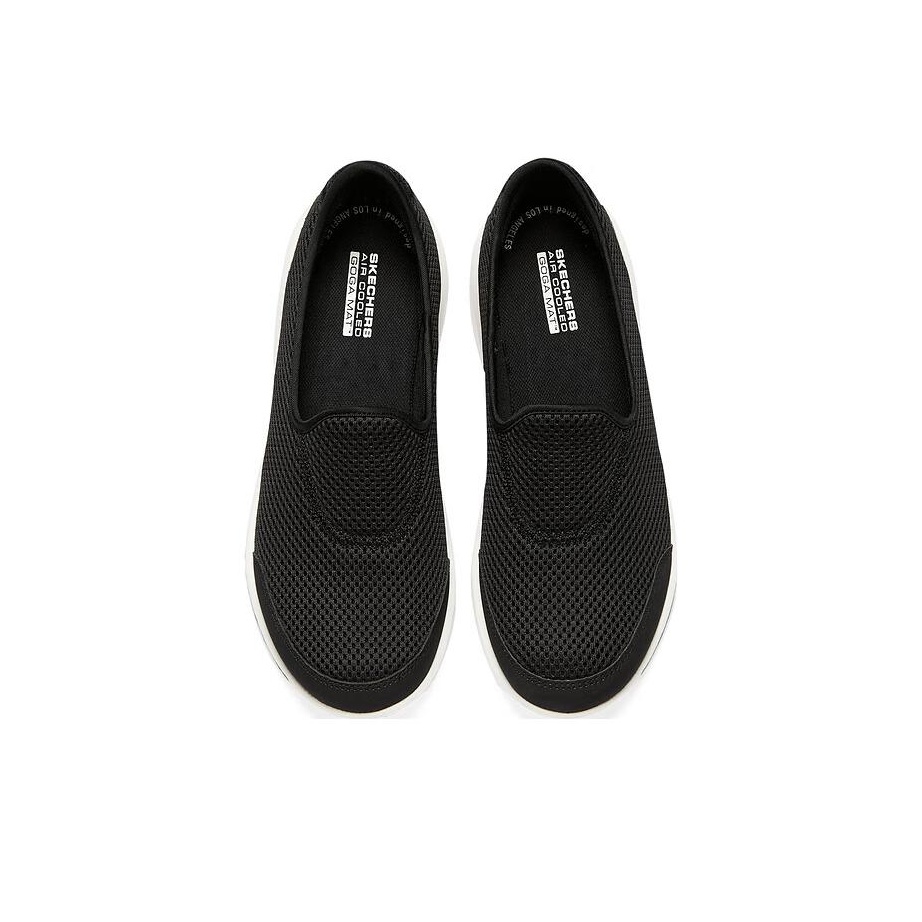 Skechers Go Walk Classic Low t - Men'S Shoes Black And White 评论和价格